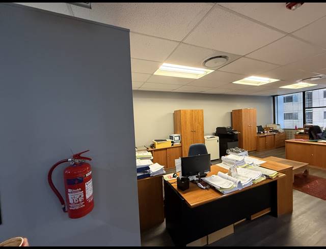 717M² OFFICE TO LET IN CAPE TOWN CITY CENTRE